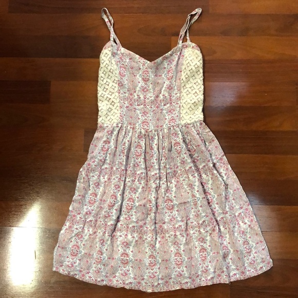 Abercrombie & Fitch Dresses & Skirts - Abercrombie boho paisley lace dress
